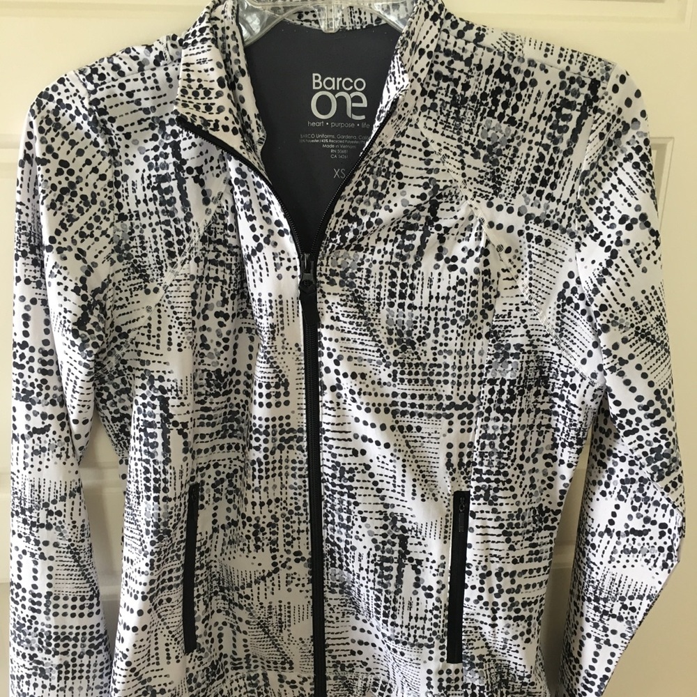 Nurse scrub jacket